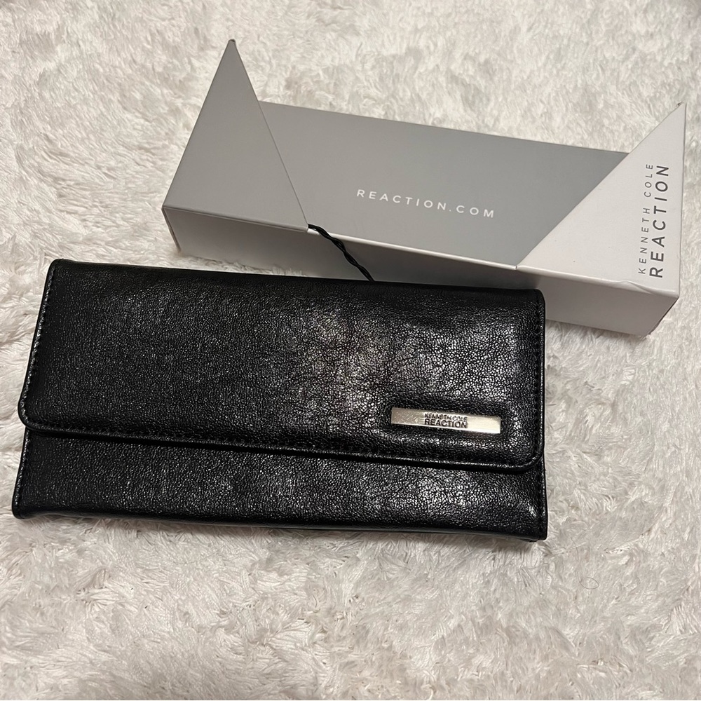 Kenneth Cole Reaction Shimmering Black Clutch